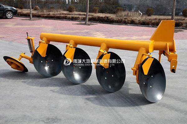 悬挂式重型圆盘犁